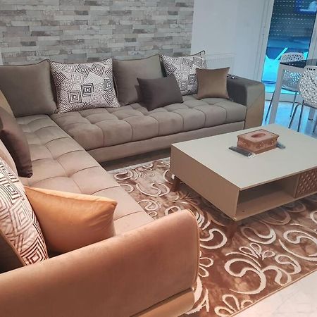 Lovely Apartment Near Tunis Mall - Lac2 Tunisi Esterno foto