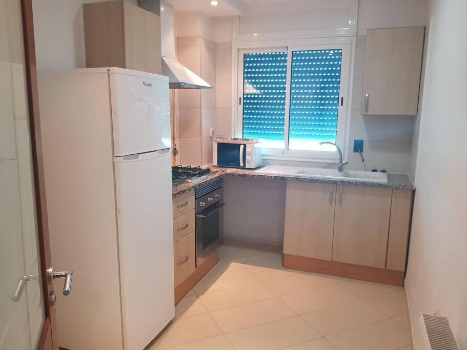 Lovely Apartment Near Tunis Mall - Lac2 Tunisi Esterno foto