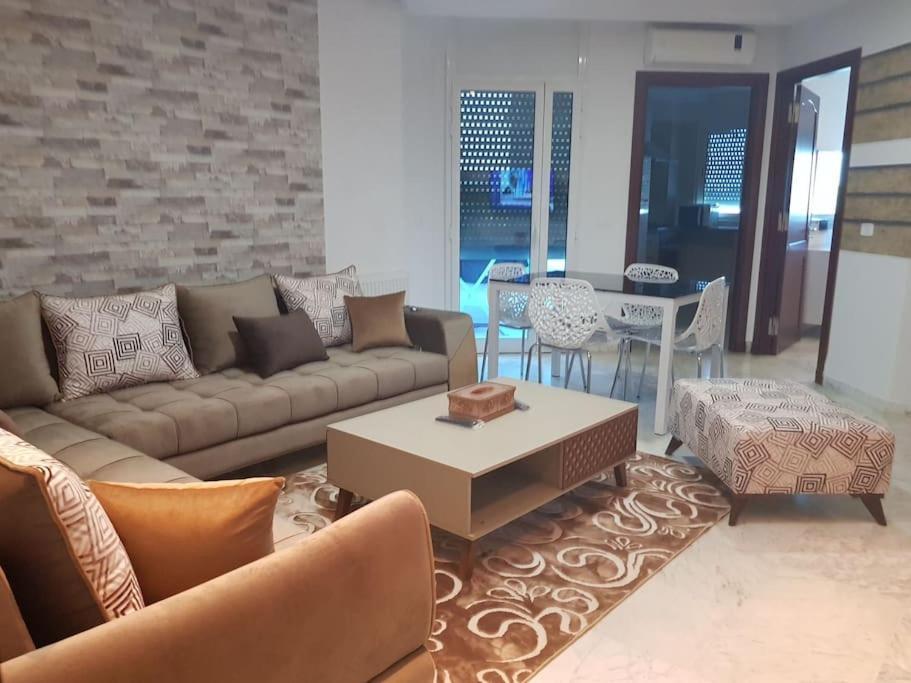 Lovely Apartment Near Tunis Mall - Lac2 Tunisi Esterno foto