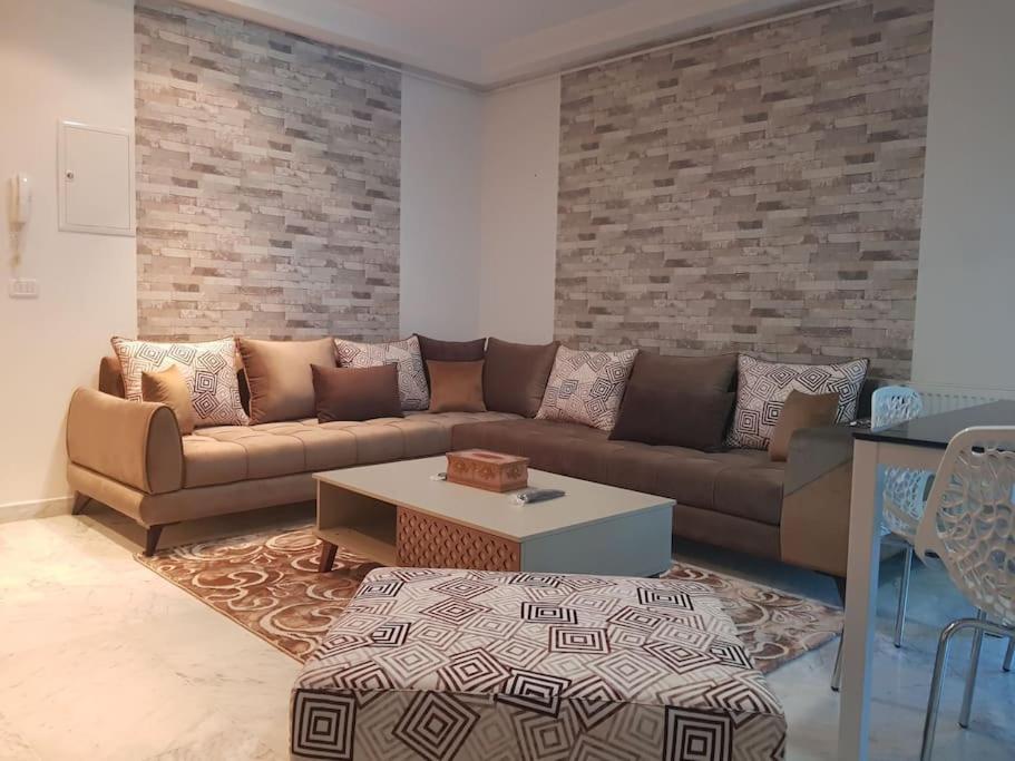 Lovely Apartment Near Tunis Mall - Lac2 Tunisi Esterno foto