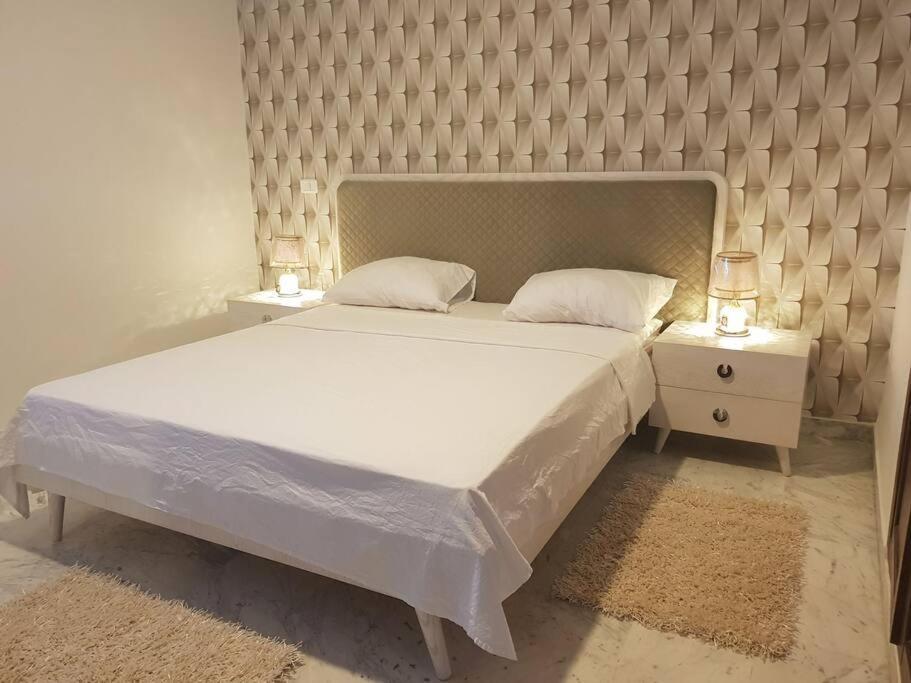 Lovely Apartment Near Tunis Mall - Lac2 Tunisi Esterno foto